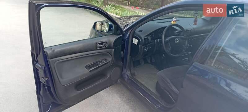 Седан Volkswagen Passat 1997 в Кривом Роге