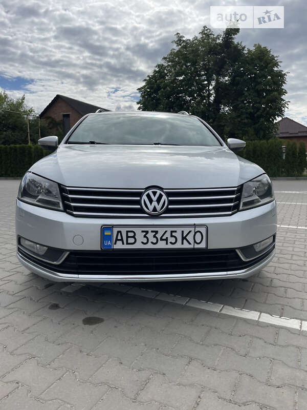 Универсал Volkswagen Passat 2012 в Виннице