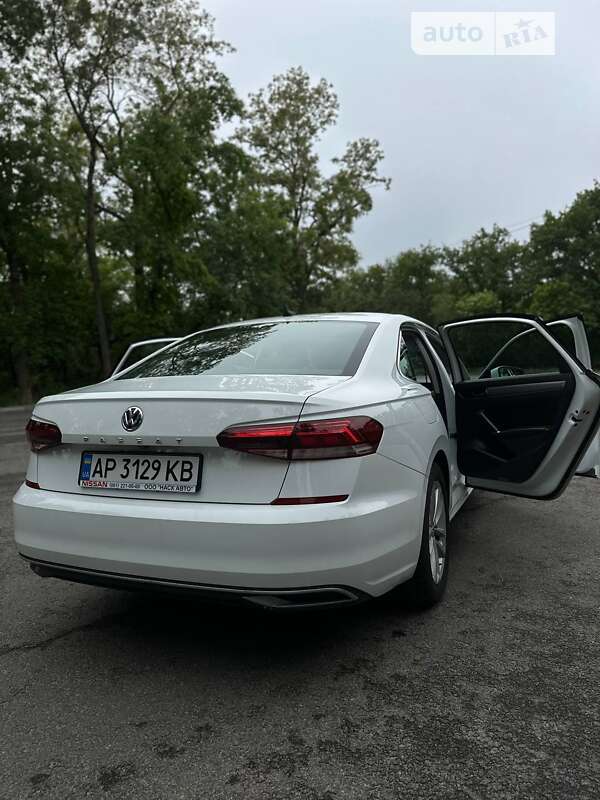Седан Volkswagen Passat 2020 в Запорожье