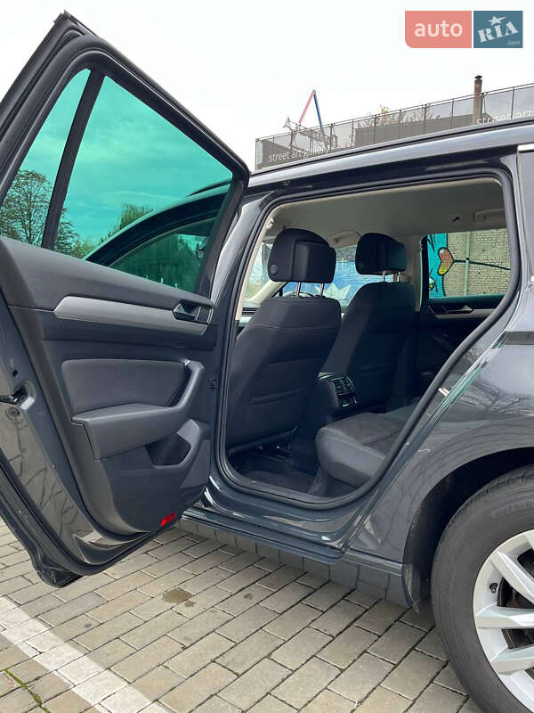 Универсал Volkswagen Passat 2018 в Луцке