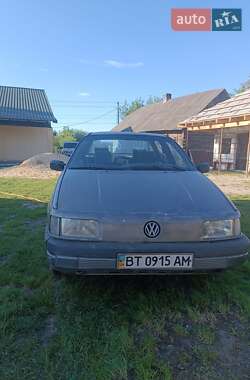 Седан Volkswagen Passat 1988 в Камне-Каширском