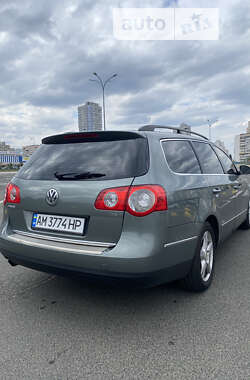 Универсал Volkswagen Passat 2009 в Киеве