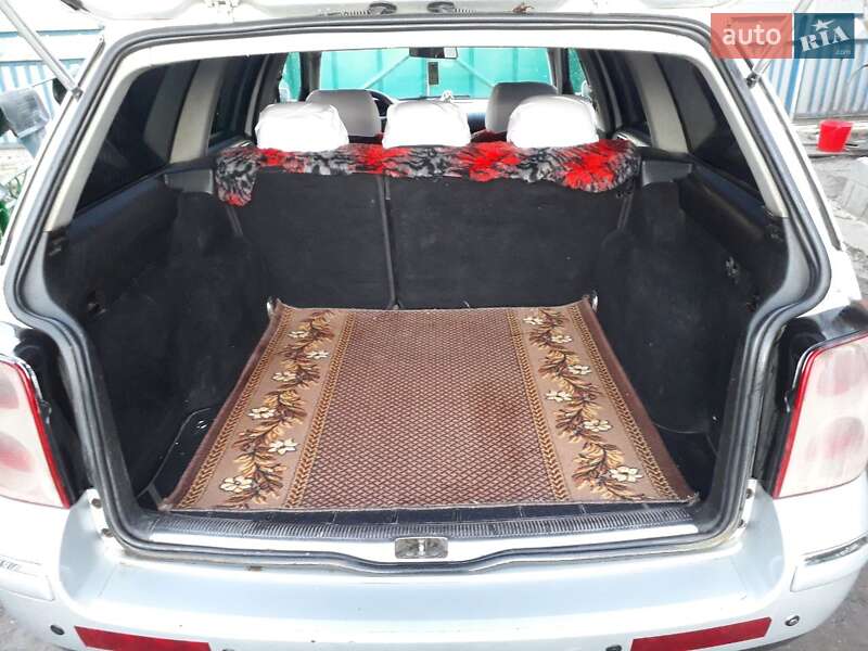 Універсал Volkswagen Passat 2003 в Новоархангельську