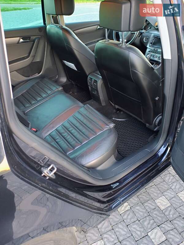 Универсал Volkswagen Passat 2012 в Львове