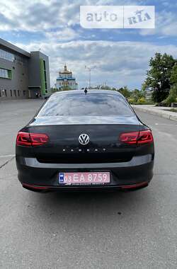 Седан Volkswagen Passat 2020 в Кривому Розі