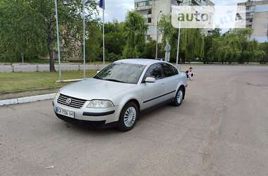 Седан Volkswagen Passat 2002 в Черкассах