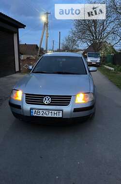 Седан Volkswagen Passat 2000 в Немирові