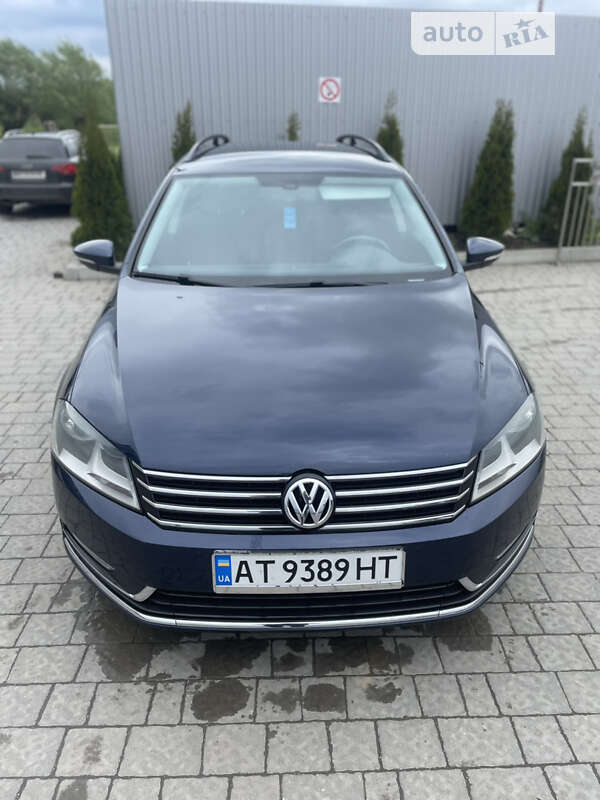 Универсал Volkswagen Passat 2011 в Ивано-Франковске