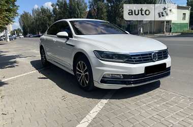 Седан Volkswagen Passat 2018 в Львові