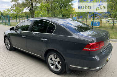 Седан Volkswagen Passat 2012 в Нікополі