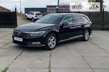 Універсал Volkswagen Passat 2015 в Києві