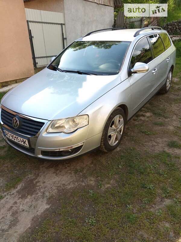 Универсал Volkswagen Passat 2009 в Ужгороде