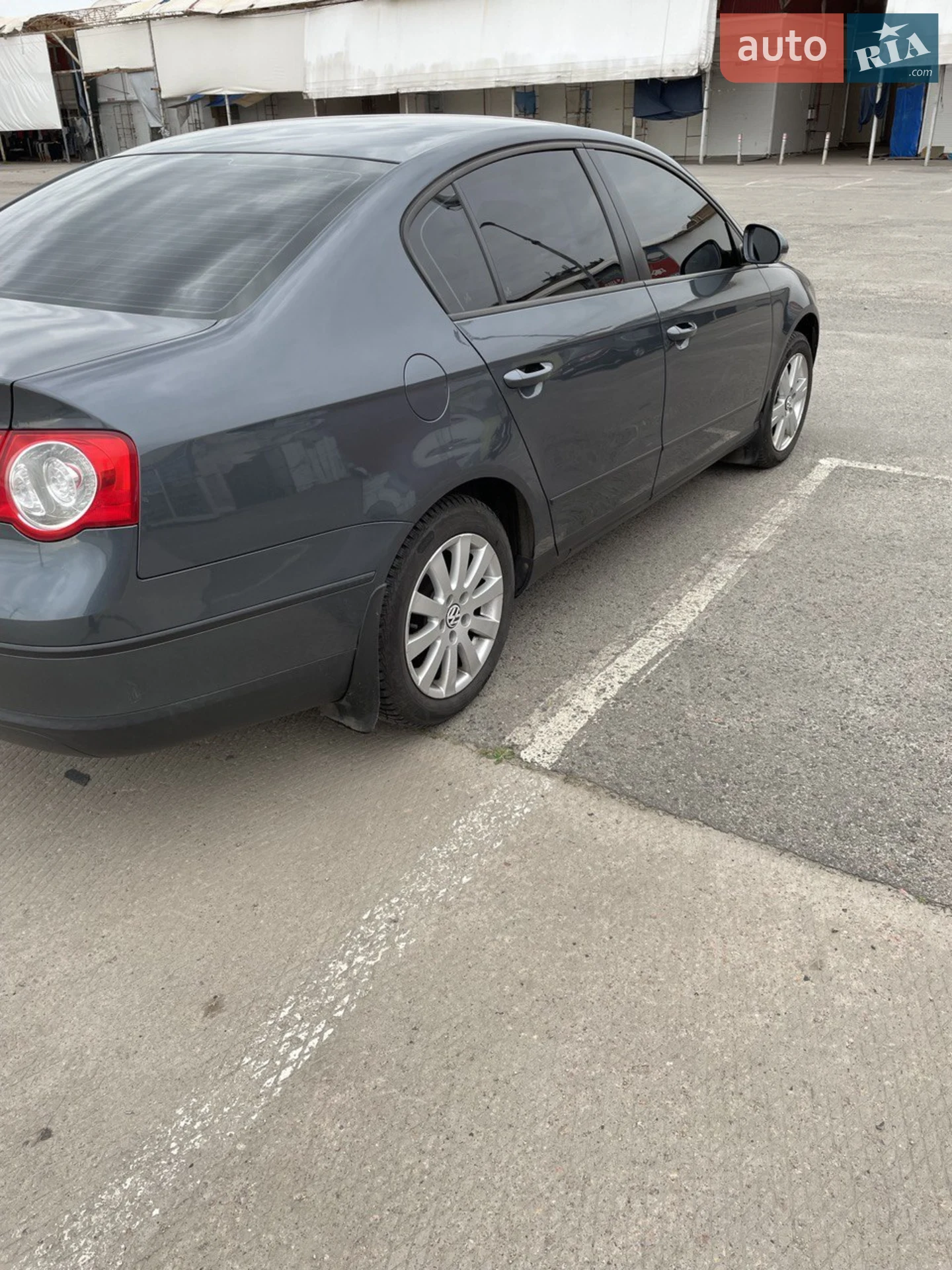 2010 Volkswagen Passat - мініатюра 4