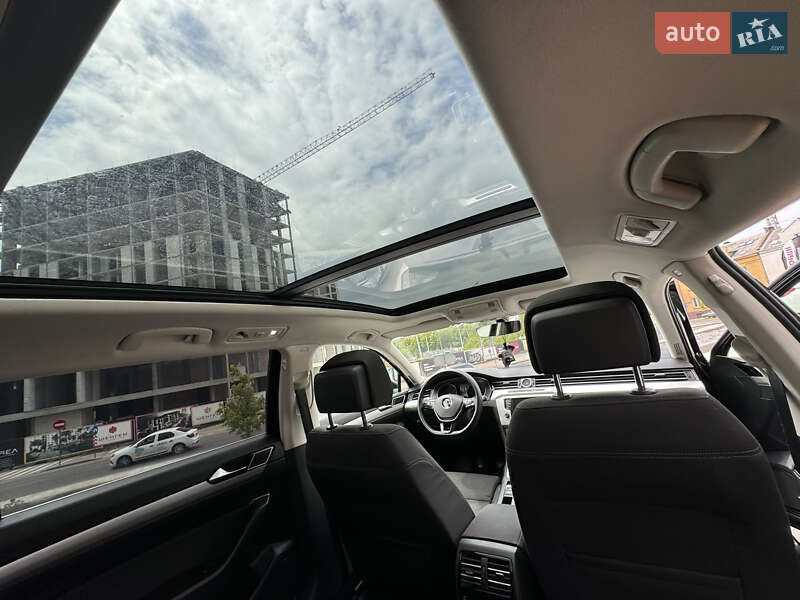 Универсал Volkswagen Passat 2016 в Львове