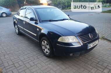 Седан Volkswagen Passat 1999 в Луцке