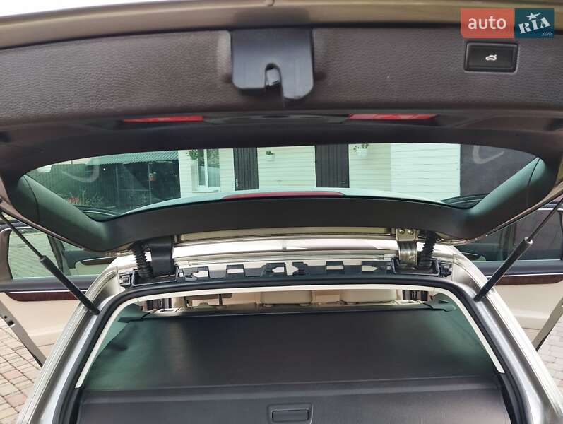 Універсал Volkswagen Passat 2011 в Луцьку