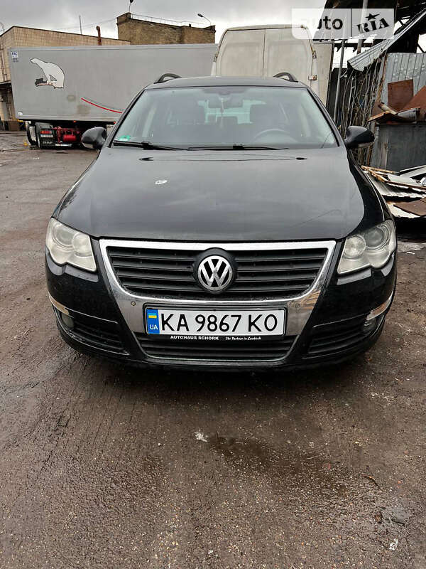 Универсал Volkswagen Passat 2006 в Киеве