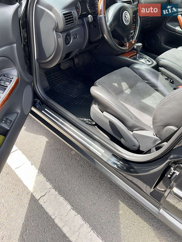 Седан Volkswagen Passat 2004 в Житомире фото 6 Седан Volkswagen Passat 2004 в Житомире