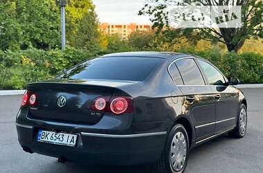 Седан Volkswagen Passat 2007 в Ровно