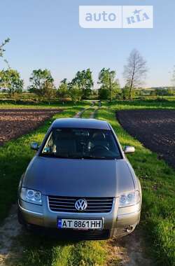 Седан Volkswagen Passat 2003 в Рогатине