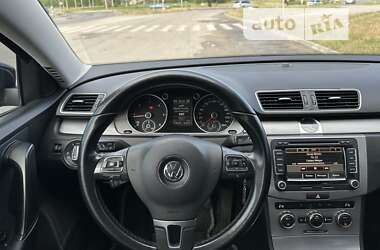 Седан Volkswagen Passat 2012 в Запоріжжі