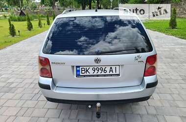 Универсал Volkswagen Passat 2003 в Ровно