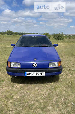 Седан Volkswagen Passat 1989 в Баре