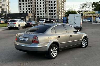 Седан Volkswagen Passat 2002 в Одесі