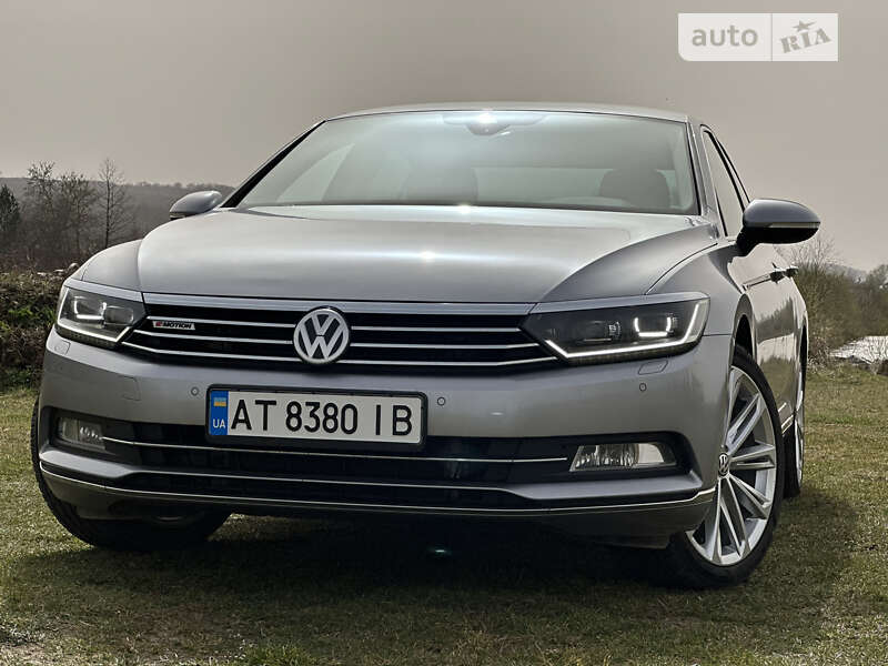 Седан Volkswagen Passat 2017 в Калуше