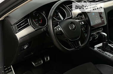Седан Volkswagen Passat 2017 в Калуше