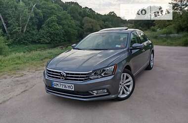 Седан Volkswagen Passat 2017 в Житомирі