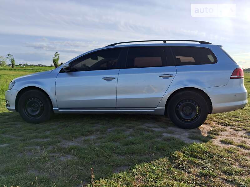 Універсал Volkswagen Passat 2011 в Києві фото 7 Універсал Volkswagen Passat 2011 в Києві