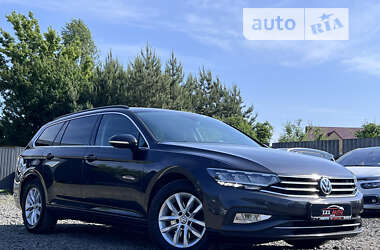 Универсал Volkswagen Passat 2020 в Луцке