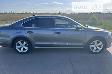 Седан Volkswagen Passat 2013 в Борисполе