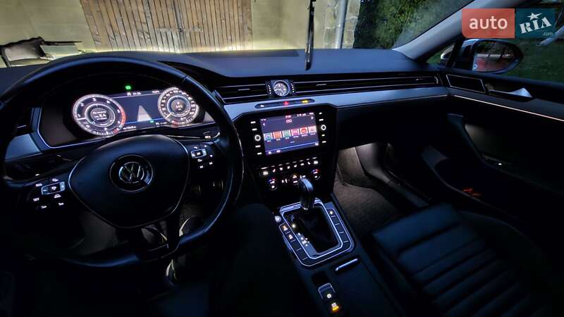 Універсал Volkswagen Passat 2017 в Глибокій