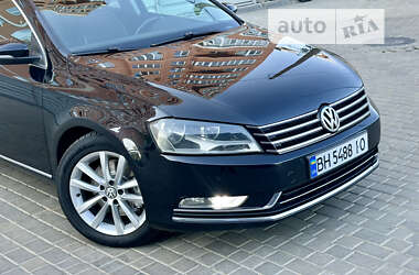 Седан Volkswagen Passat 2010 в Одесі