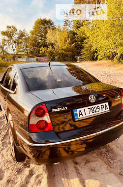 Седан Volkswagen Passat 2002 в Обухове