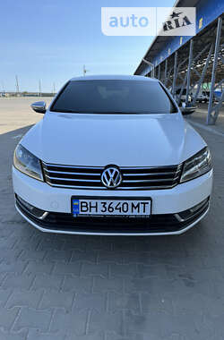 Седан Volkswagen Passat 2012 в Одессе