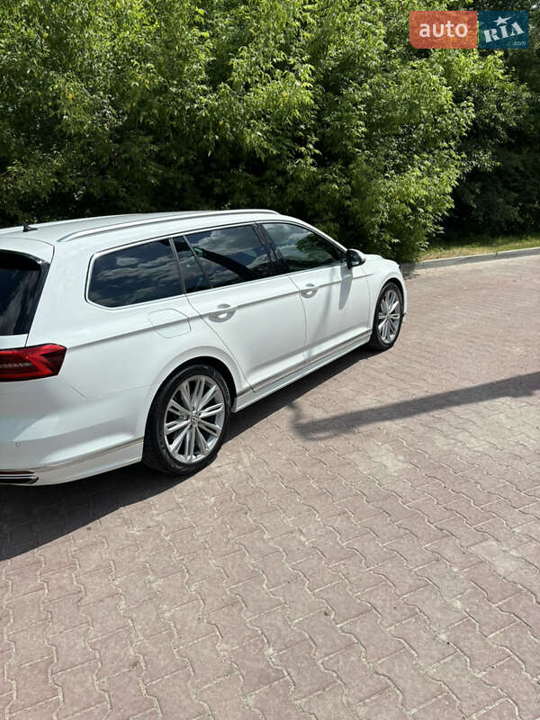 Универсал Volkswagen Passat 2018 в Ровно
