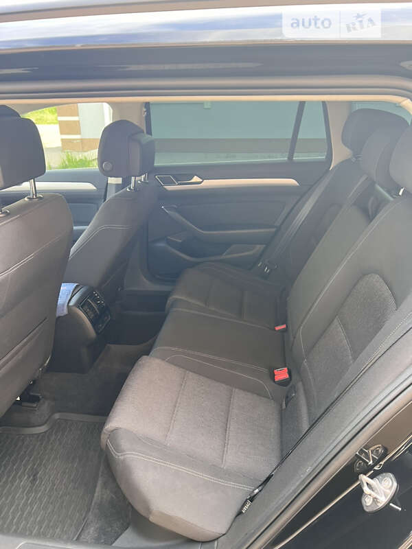 Универсал Volkswagen Passat 2019 в Глухове