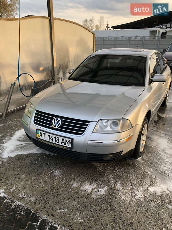 Седан Volkswagen Passat 2002 в Долине