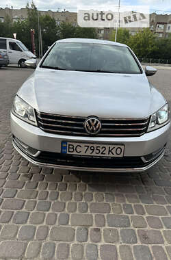 Седан Volkswagen Passat 2013 в Тернополе