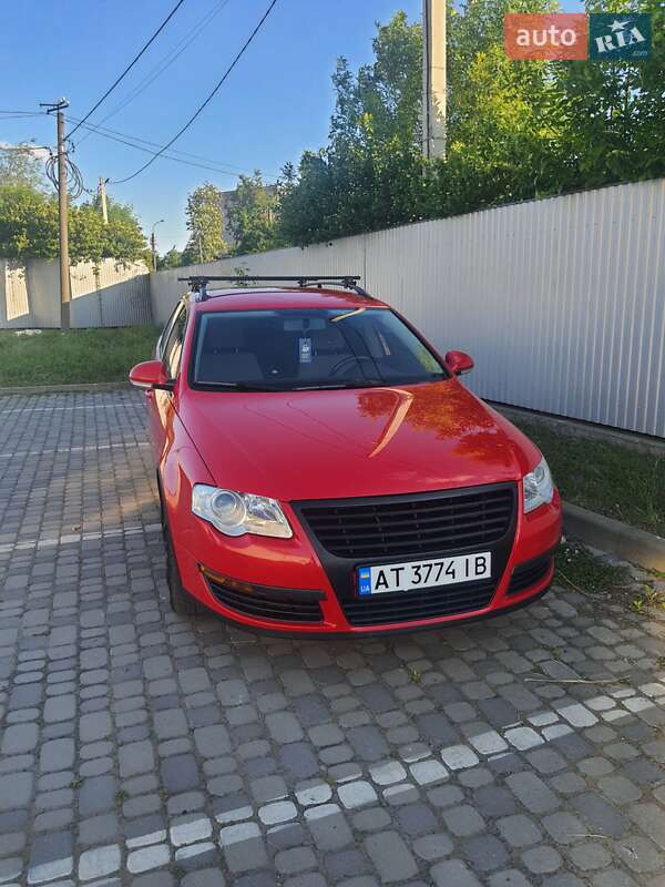 Универсал Volkswagen Passat 2010 в Ивано-Франковске