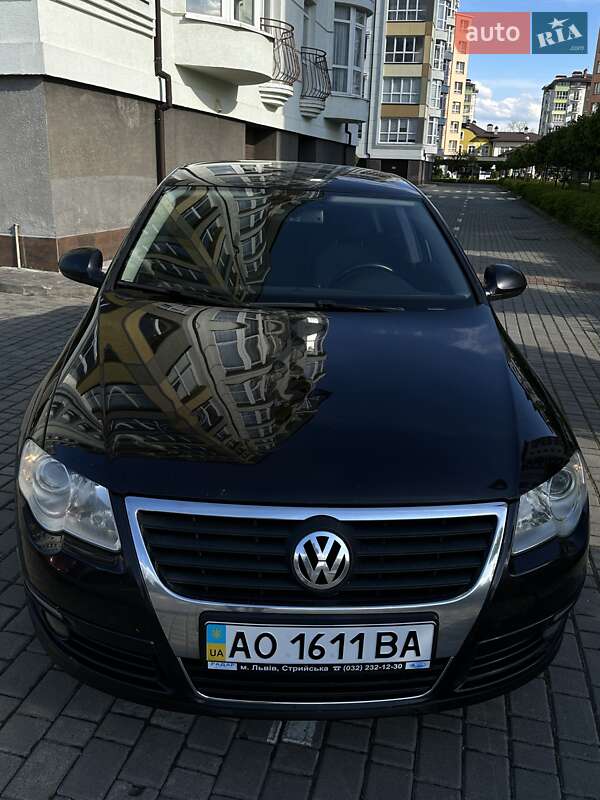 Седан Volkswagen Passat 2009 в Івано-Франківську