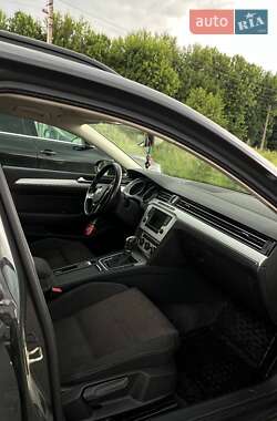 Універсал Volkswagen Passat 2015 в 