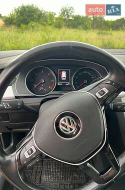 Універсал Volkswagen Passat 2015 в 