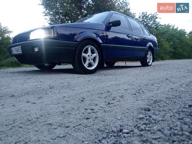 Седан Volkswagen Passat 1993 в Кременчуге фото 8 Седан Volkswagen Passat 1993 в Кременчуге