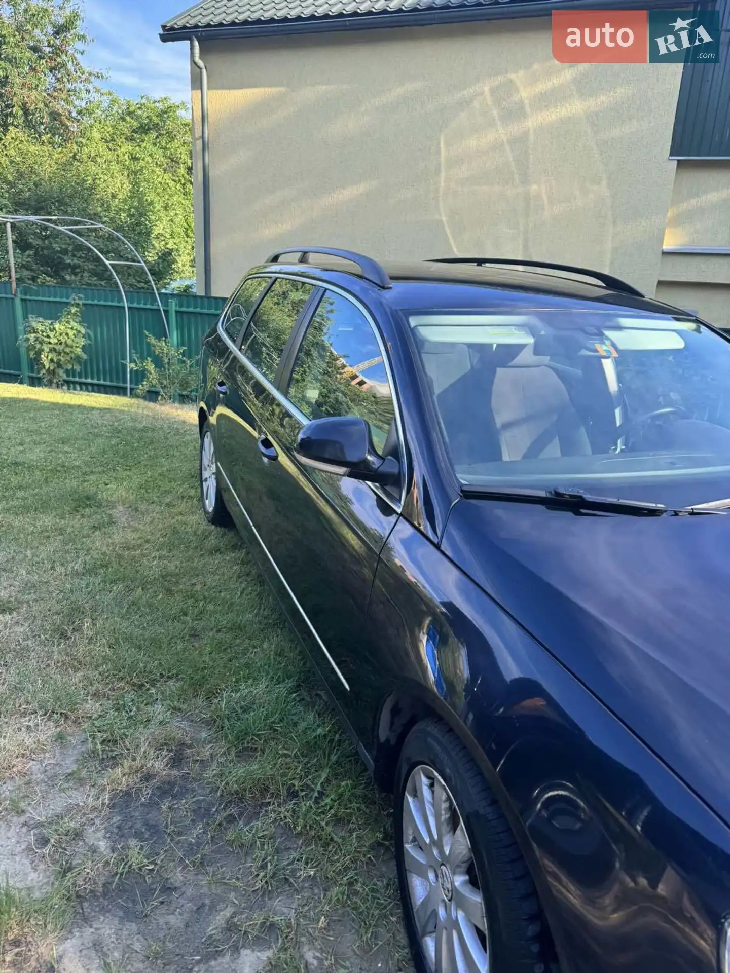Volkswagen Passat 2010 VIN WVWZZZ3CZAE205347 фото оголошення 2 з 10