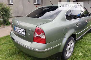 Седан Volkswagen Passat 2003 в Глыбокой