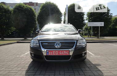 Універсал Volkswagen Passat 2010 в Луцьку